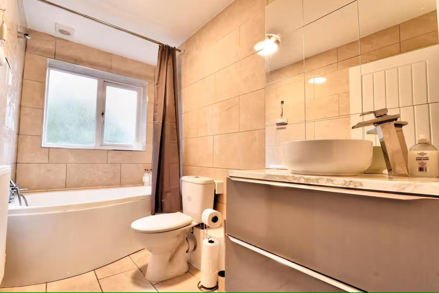 Amazing Beautiful King Size Bedroom 1 - Heybridge  Εξωτερικό φωτογραφία